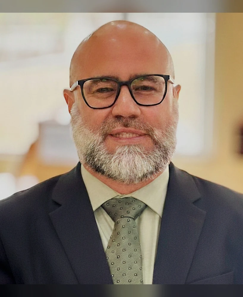 Fotografía del pastor Manuel Sherán